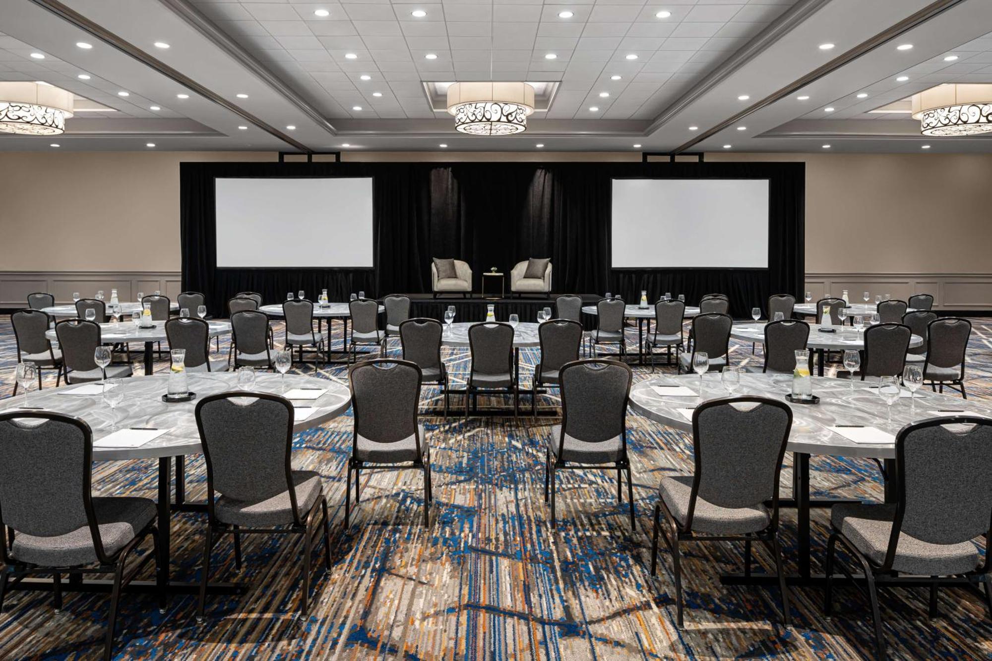 קינג אוף פרוסיה The Alloy, A Doubletree By Hilton - Valley Forge מראה חיצוני תמונה
